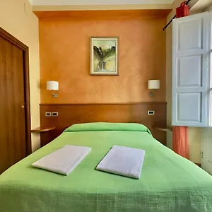 Innpiero , Taormina Włochy